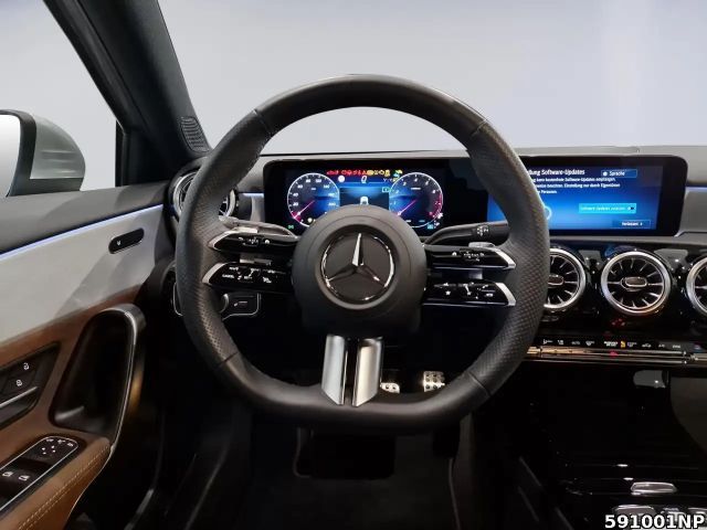 Mercedes-Benz A 200 AMG Line