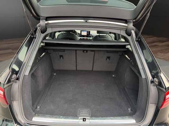 Audi A4 35 TDI Avant S-Line S-Tronic