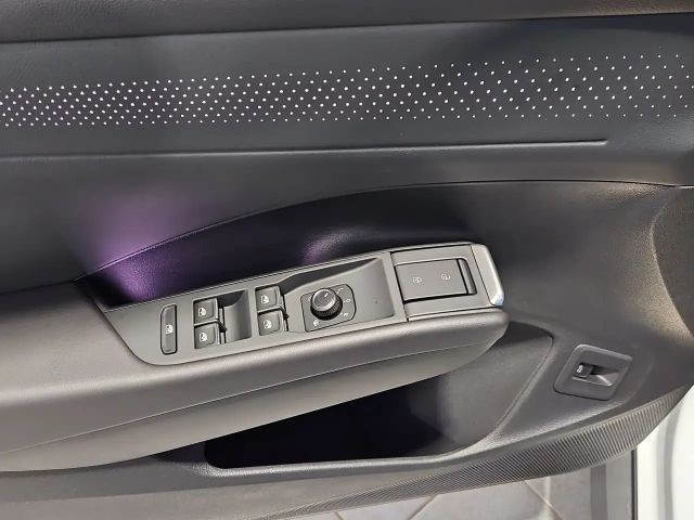 Volkswagen T-Roc 1.5 TSI DSG IQ.Drive R-Line