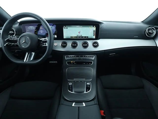 Mercedes-Benz E 200 AMG Line Coupé