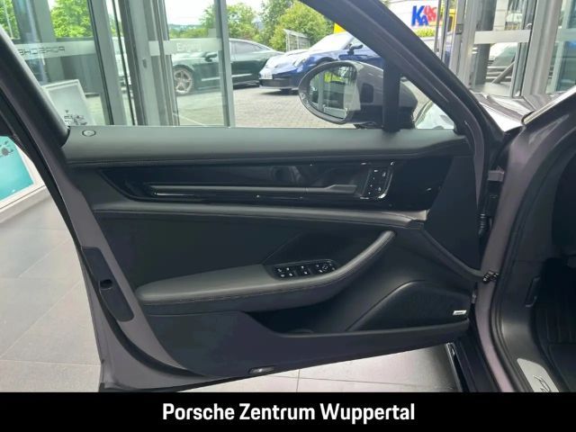 Porsche Panamera 4 E-Hybrid