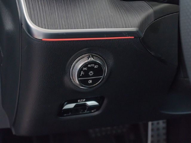 Mercedes-Benz C 200 AMG Line Sedan