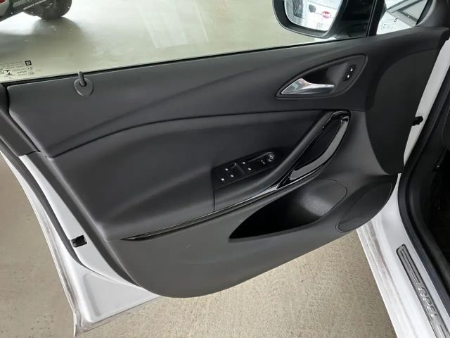 Opel Astra Edition Sports Tourer Turbo