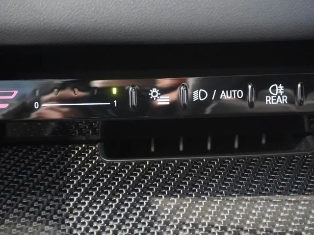 BMW 520 520i M-Sport Sedan