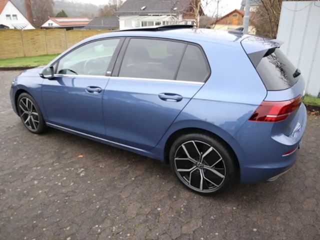 Volkswagen Golf 1.5 eTSI DSG Golf VIII