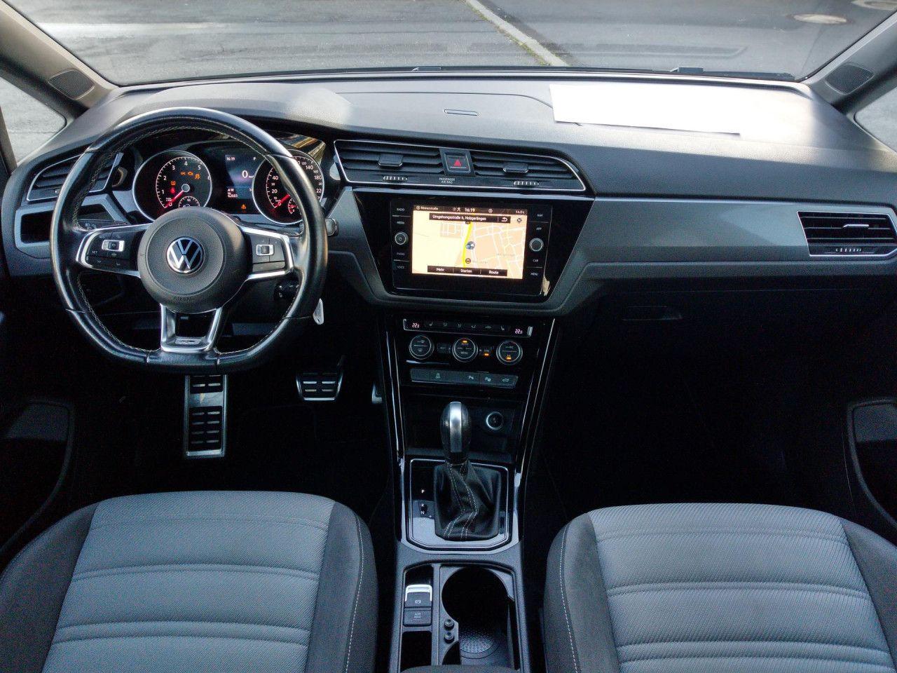 Volkswagen Touran DSG Highline R-Line