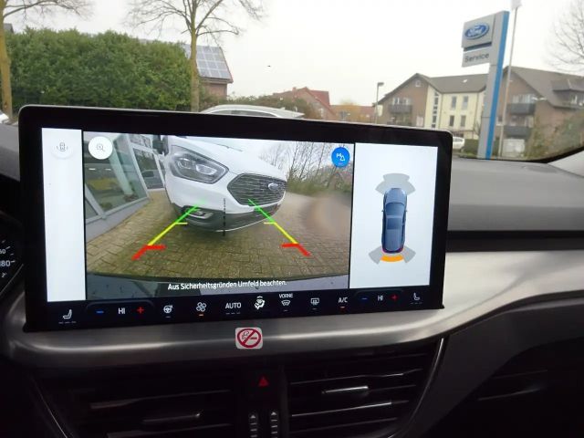 Ford Focus Titanium Wagon