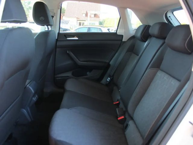 Volkswagen Polo Move