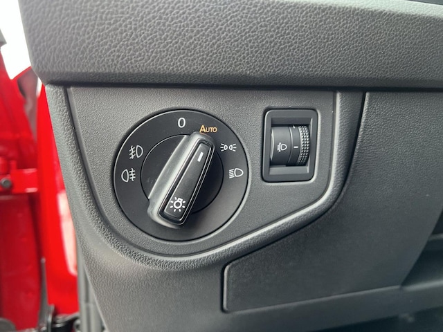 Volkswagen Polo 1.0 TSI DSG R-Line