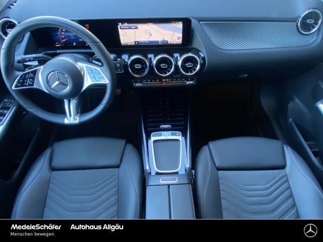 Mercedes-Benz B 200 B 200 d Progressive