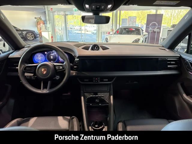 Porsche Macan 4