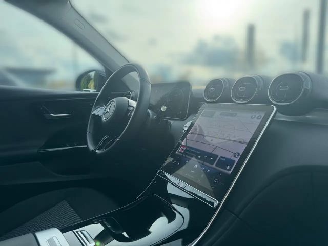 Mercedes-Benz C 200 AVANTGARDE C 200 d Estate