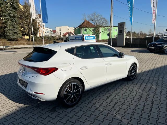 Seat Leon 1.5 eTSI DSG FR-lijn