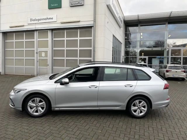Volkswagen Golf 1.5 eTSI Golf VIII Life Variant