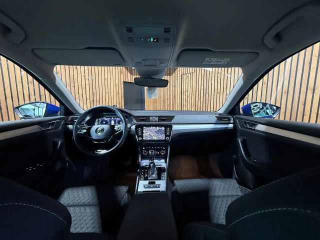 Skoda Superb Combi iV