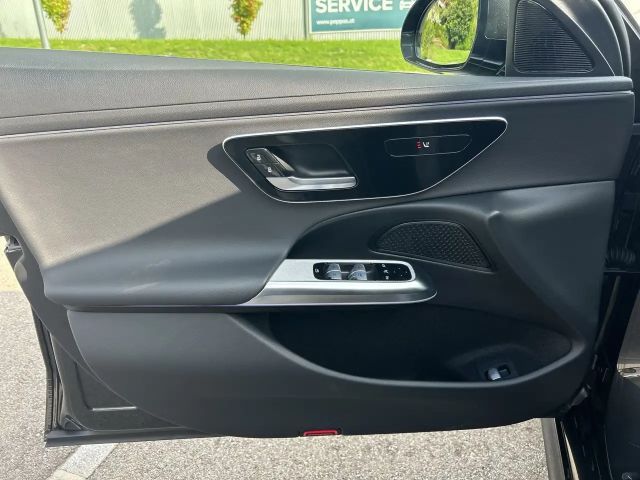 Mercedes-Benz E 220 4MATIC E 220 d Estate