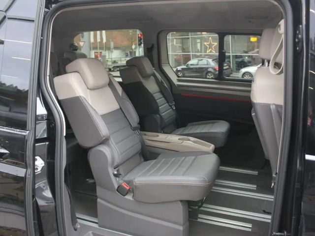 Volkswagen Multivan 2.0 TDI DSG Lang Life T7