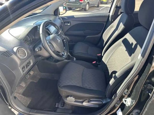 Mitsubishi Space Star Star