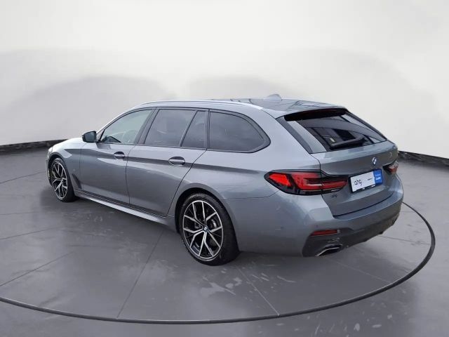 BMW 540 540d M-Sport Touring xDrive