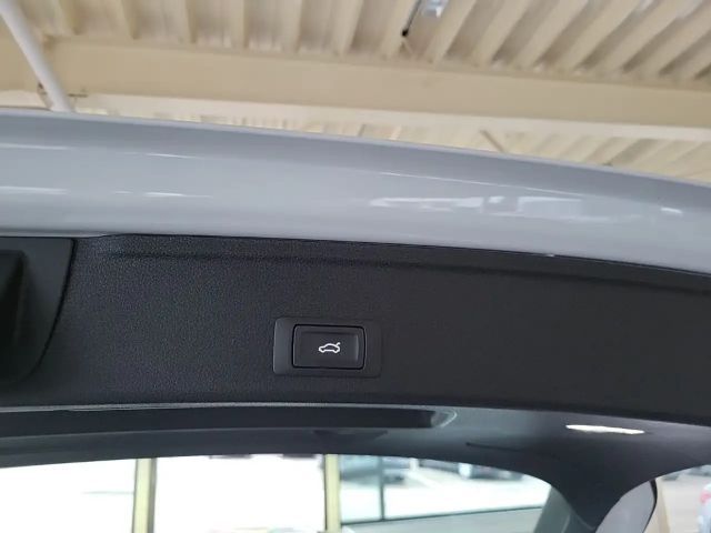 Audi A4 40 TFSI Avant S-Line