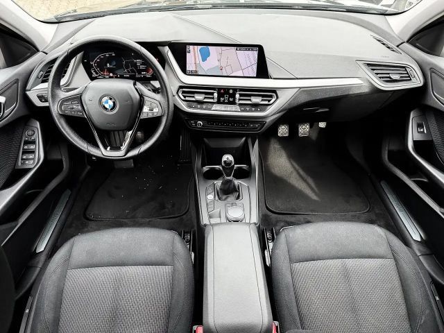 BMW 116 116d Advantage pakket Sedan