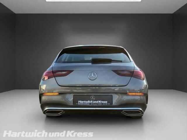 Mercedes-Benz CLA 200 AMG Line Shooting Brake