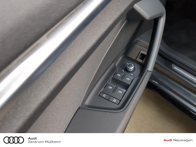 Audi A3 30 TFSI S-Line S-Tronic Sedan