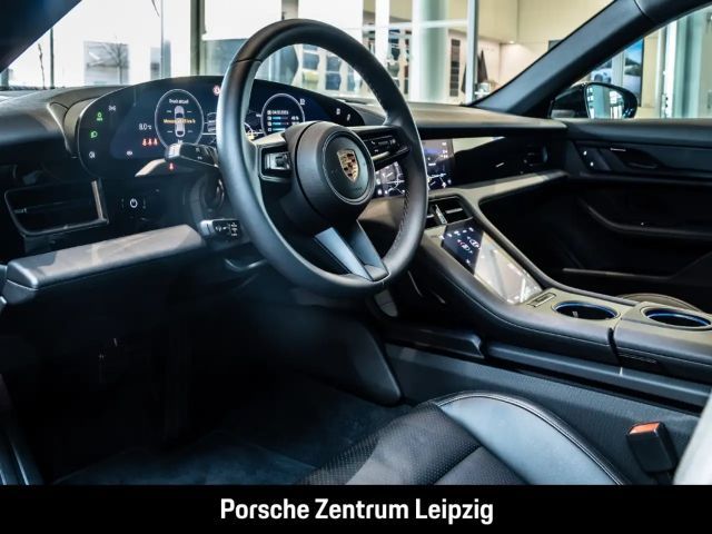 Porsche Taycan 4 Cross Turismo