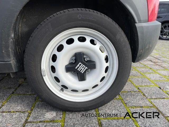 Fiat Grande Panda E RED