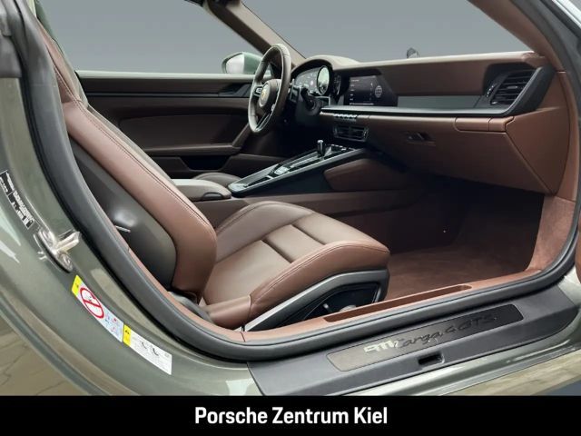 Porsche 992 4 Coupé GTS Targa