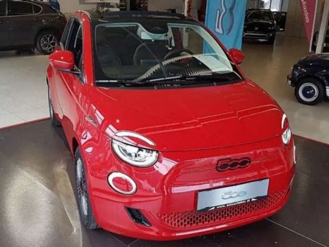 Fiat 500C RED