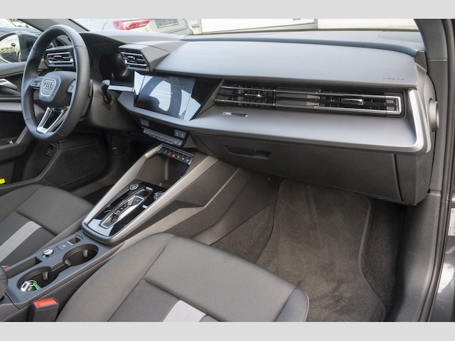 Audi A3 30 TFSI S-Tronic Sportback