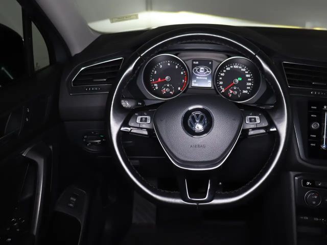 Volkswagen Tiguan Allspace DSG R-Line Style