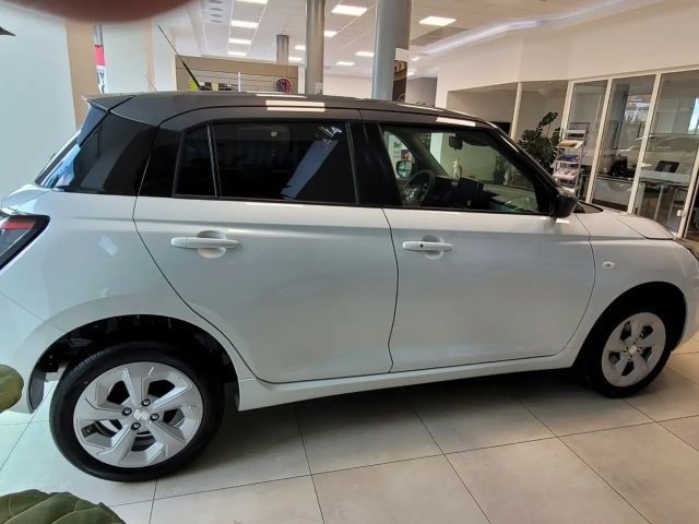 Suzuki Swift AllGrip Comfort DualJet Hybrid