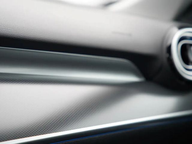 Mercedes-Benz C 180 Sedan