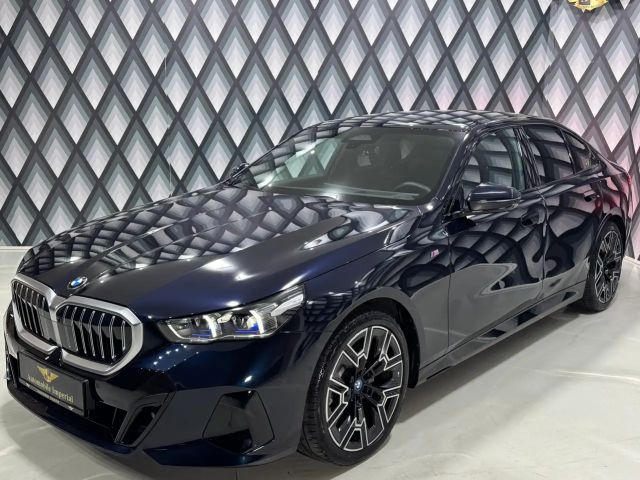 BMW 520 520d M-Sport Sedan xDrive