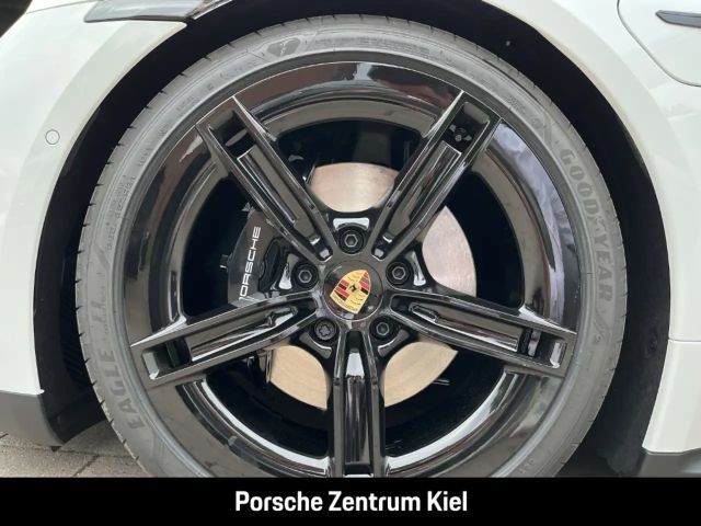 Porsche Taycan 4S