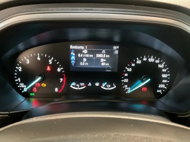 Ford Focus Cool & Connect