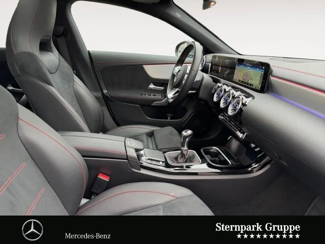 Mercedes-Benz CLA 200 AMG Line Shooting Brake