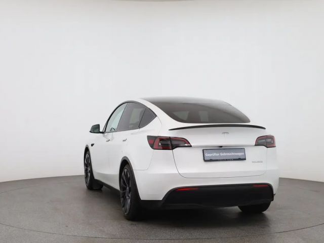 Tesla Model Y AWD Dual Motor Performance