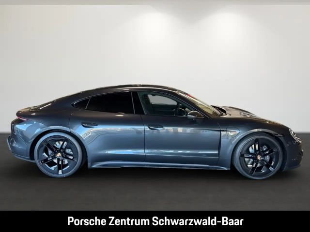 Porsche Taycan BOSE Abstandstempomat LED-Matrix Panorama