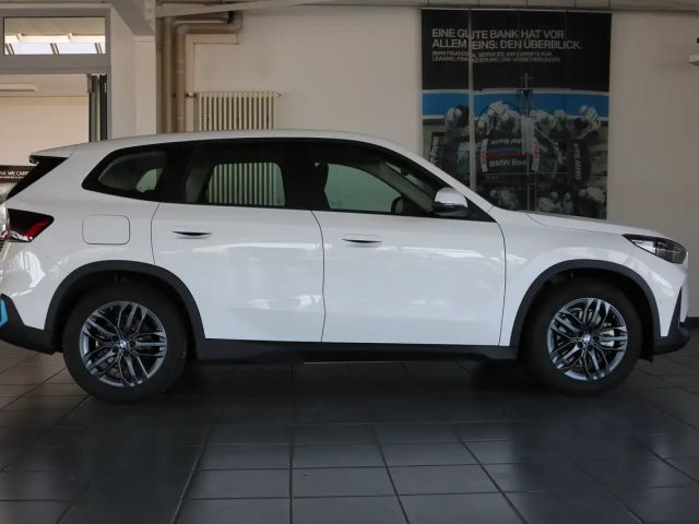 BMW iX1 xDrive30