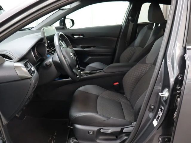 Toyota C-HR Hybride Team D