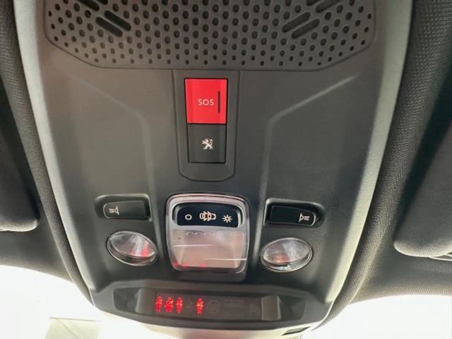 Peugeot E-2008 Active Pack