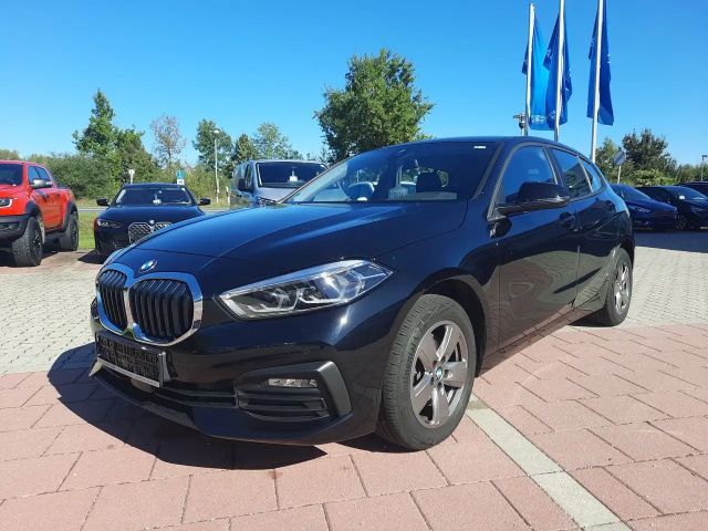 BMW 118 118d Advantage pakket Sedan