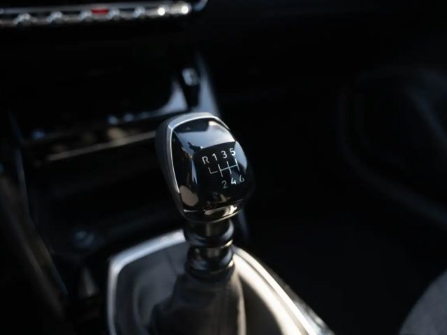 Peugeot 208 Allure Pack PureTech