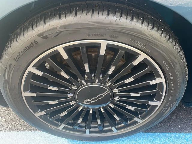 Fiat 500e 42 kWh La Prima