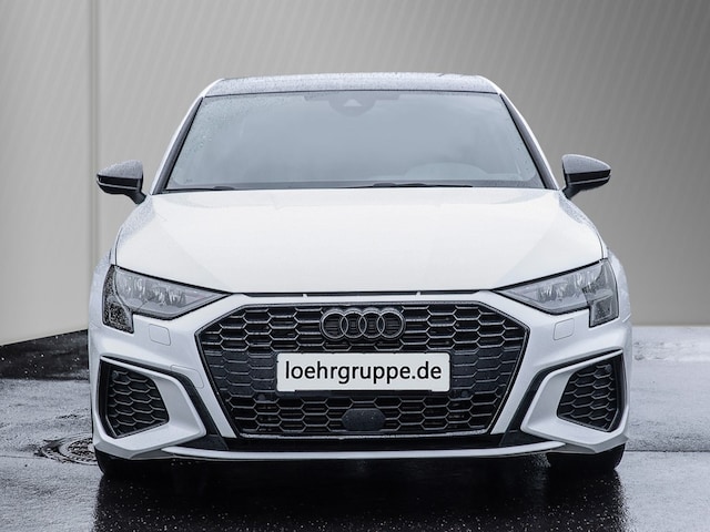 Audi A3 35 TFSI S-Line S-Tronic Sedan