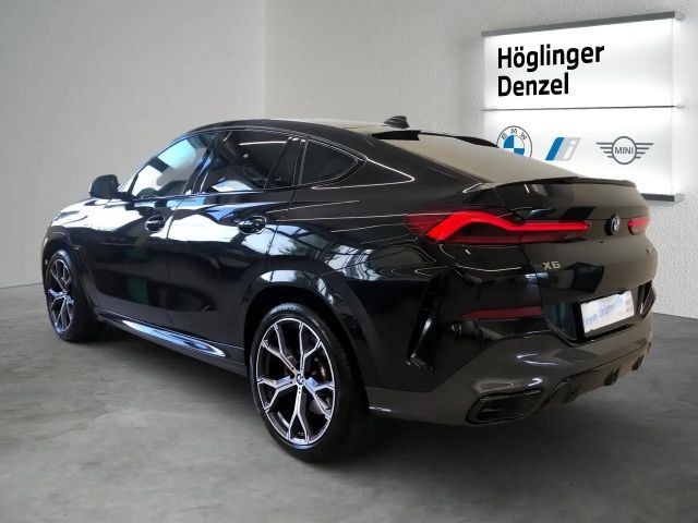 BMW X6 M50i