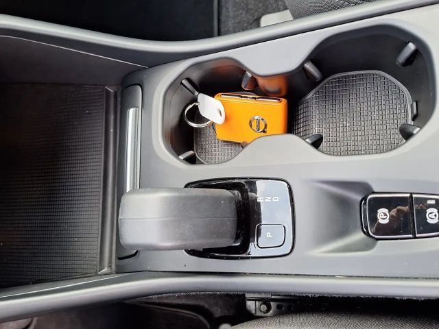 Volvo XC40 Recharge T4